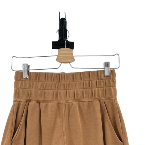 Weekend Los Angeles Tawny Lounge Shorts Pull-On Smocked Pleated Size Small - Picture 3 of 10